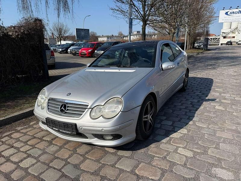 Gebraucht Mercedes C230 197 PS (144 kW) 2001 Silber Coupé