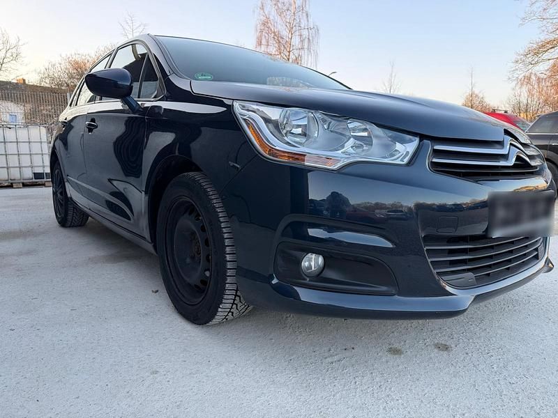Gebraucht Citroën C4 95 PS (69 kW) 2013 Blau Kleinwagen