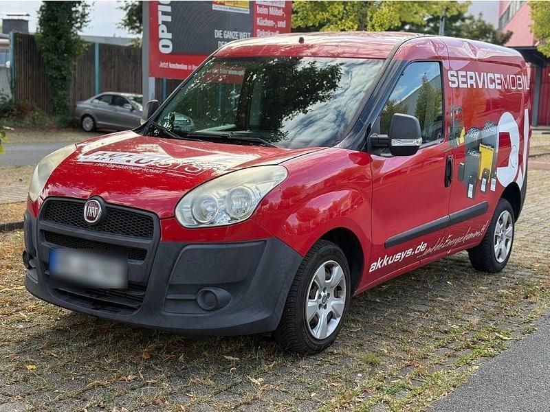 Rot Gebraucht 2013 Fiat Doblò Van / Kleinbus | 4.200 € (Fairer Preis) - Bild 1/4