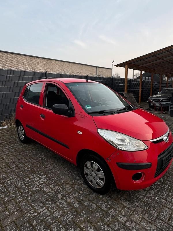 Gebraucht Hyundai i10 69 PS (50 kW) 2009 Rot Kleinwagen