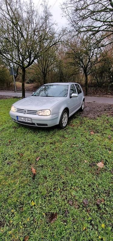 Gebraucht VW Golf IV 115 PS (84 kW) 2000 Silber Limousine