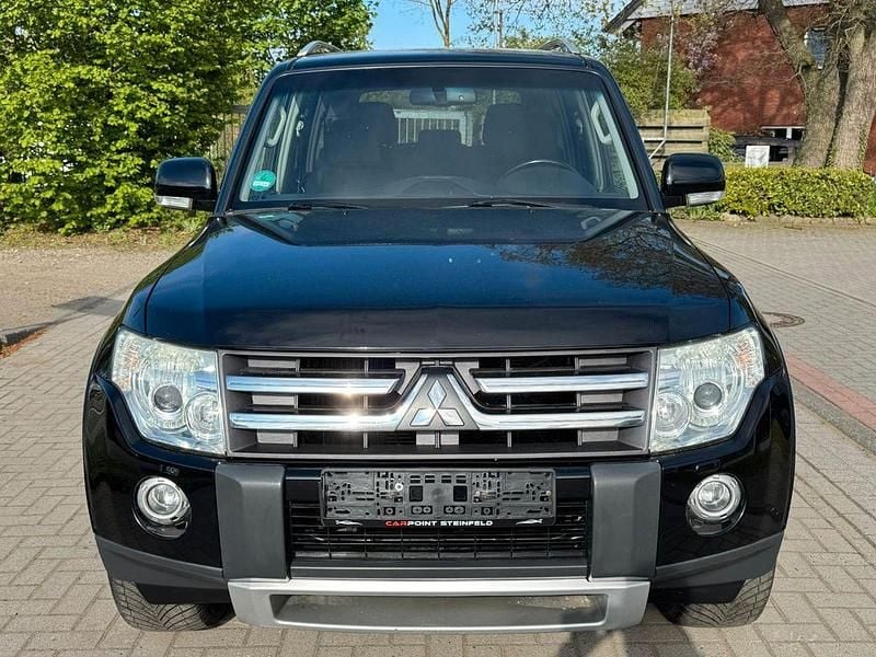 Gebraucht Mitsubishi Pajero Intense 170 PS (125 kW) 2007 Schwarz SUV