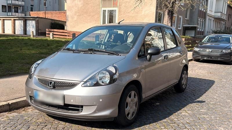 Gebraucht Honda Jazz 78 PS (57 kW) 2007 Grau Kleinwagen
