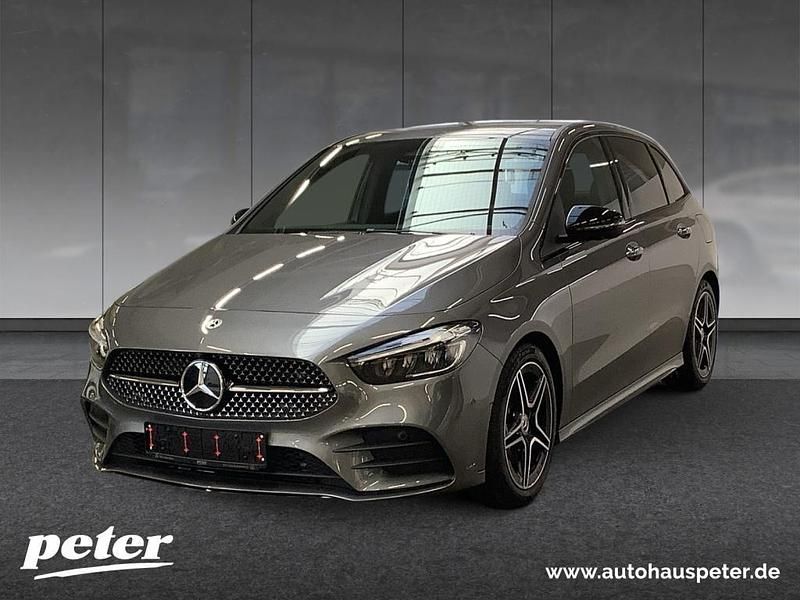 Grau Gebraucht 2025 Mercedes B220 AMG Van / Kleinbus | 42.840 € (Teuer) - Bild 1/3