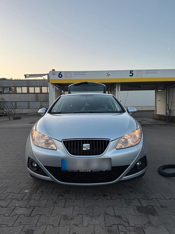 Gebraucht Seat Ibiza 85 PS (62 kW) 2010 Silber Kleinwagen
