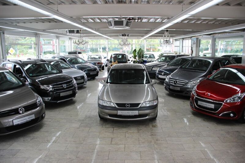 Gebraucht Opel Vectra 101 PS (74 kW) 1996 Grau Limousine