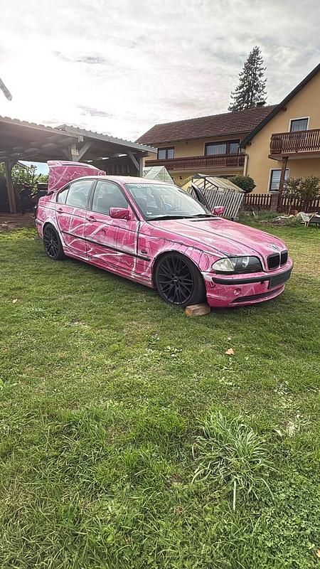 Gebraucht BMW 320 Basis 170 PS (125 kW) 2001 Andere farben Limousine