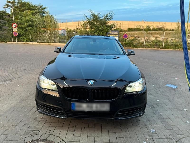 Schwarz Gebraucht 2013 BMW 520 Limousine | 11.500 € (Guter Preis) - Bild 1/4