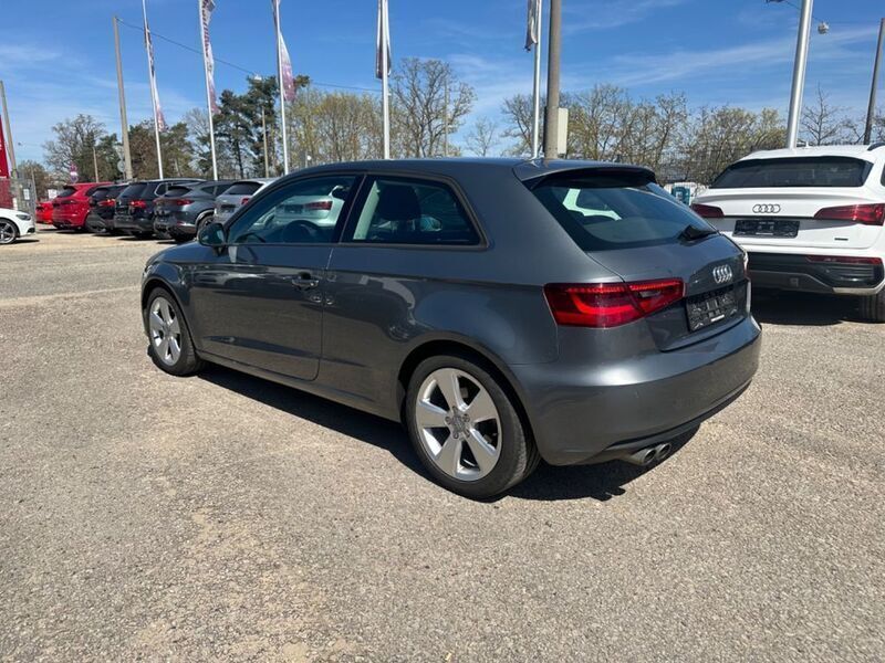Gebraucht Audi A3 Ambition 122 PS (89 kW) 2013 Grau