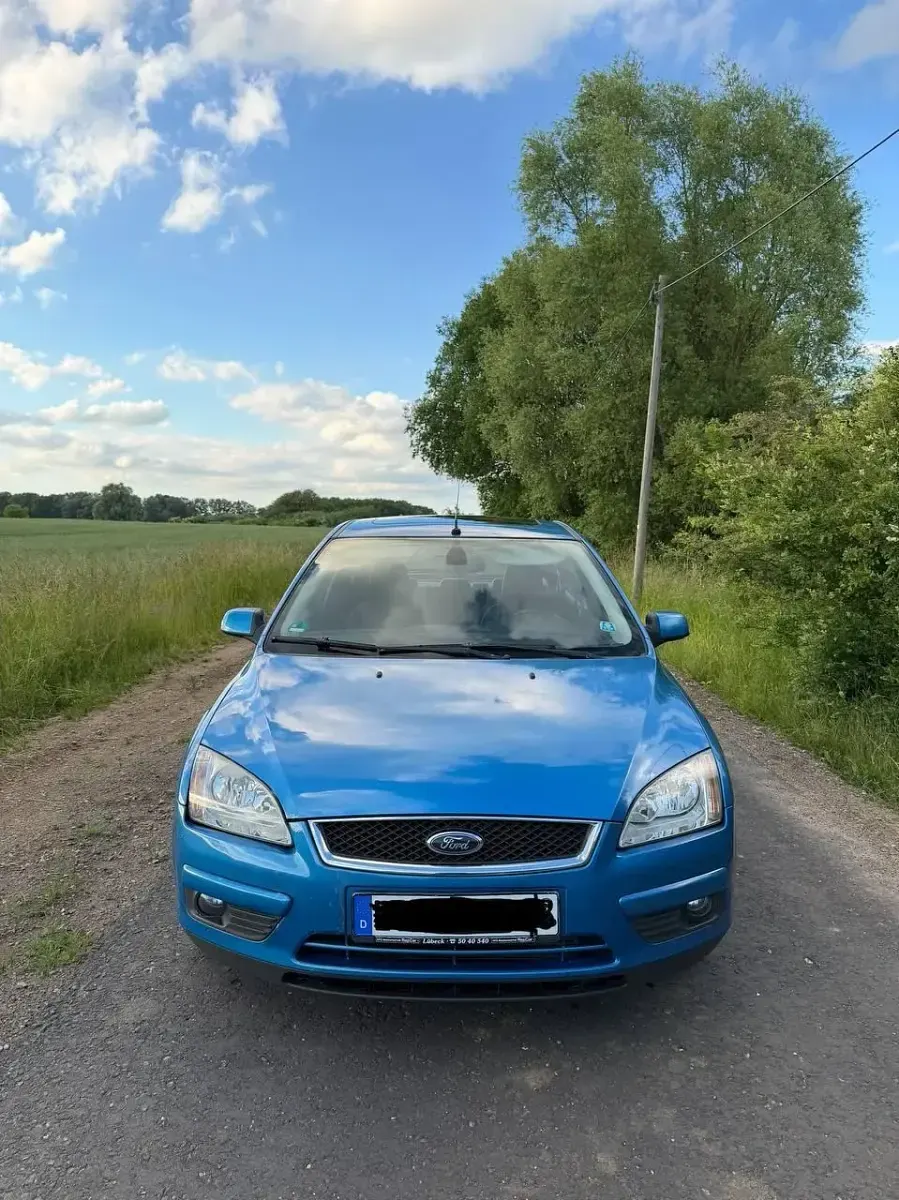 Gebraucht Ford Focus 109 PS (80 kW) 2007 Blau Kleinwagen