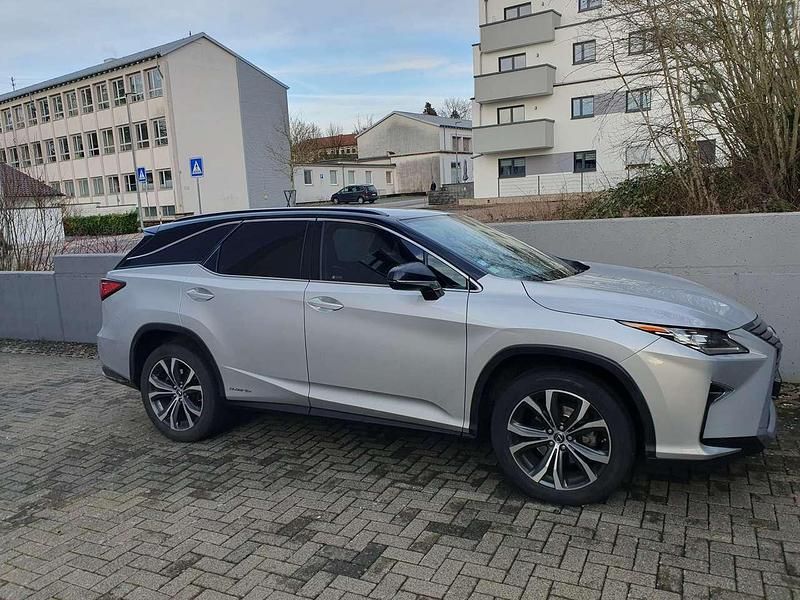 Silber Gebraucht 2018 Lexus RX450h Executive Line SUV | 28.900 € (Fairer Preis) - Bild 1/4