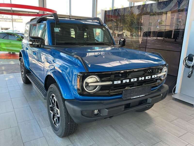Gebraucht Ford Bronco Outer Banks 334 PS (245 kW) 2023 Velocity blue metallic blau SUV