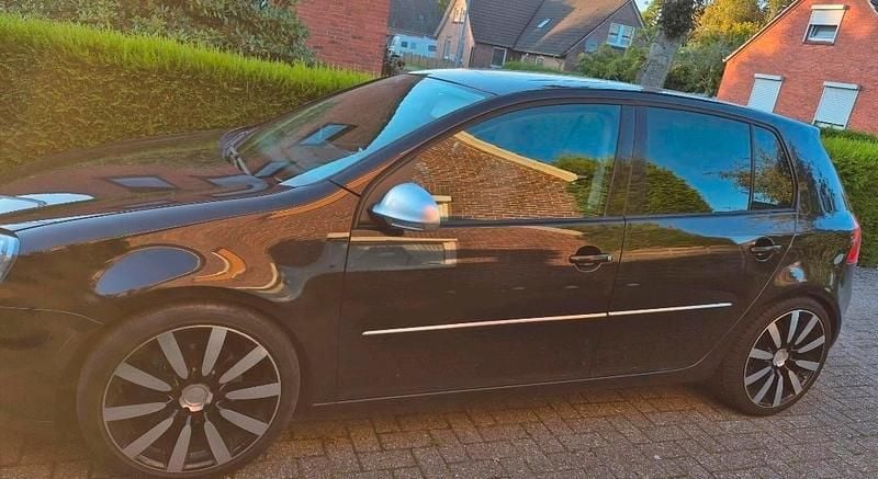 Gebraucht VW Golf V 150 PS (110 kW) 2005 Schwarz Kleinwagen