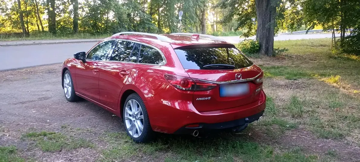 Gebraucht Mazda 6 150 PS (110 kW) 2014 Rot Kombi