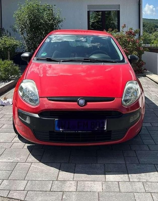 Rot Gebraucht 2011 Fiat Punto Evo Dynamic Kleinwagen | 3.200 € (Guter Preis) - Bild 1/4