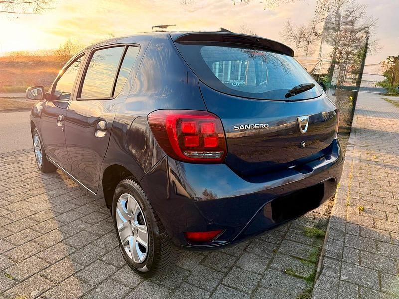 Gebraucht Dacia Sandero 90 PS (66 kW) 2019 Blau Limousine