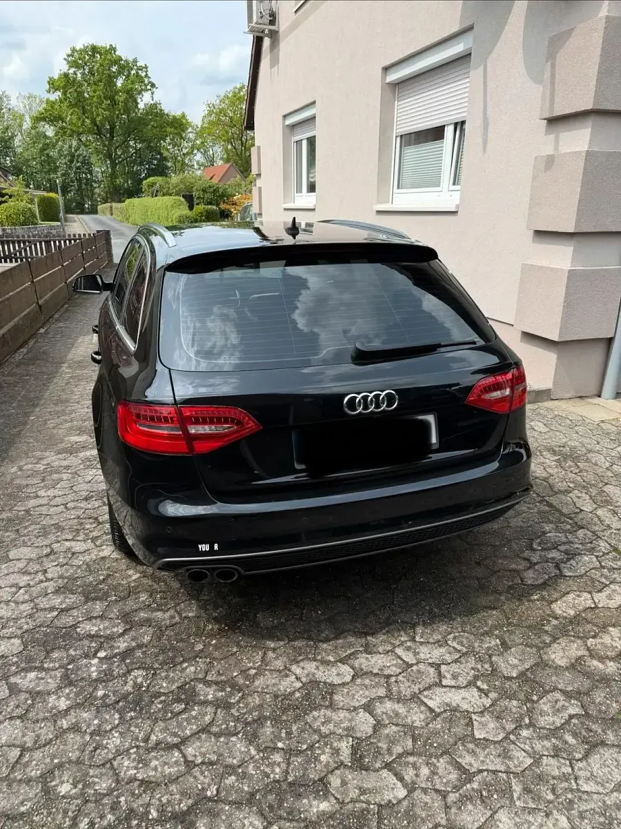 Gebraucht Audi A4 190 PS (139 kW) 2014 Schwarz Kombi