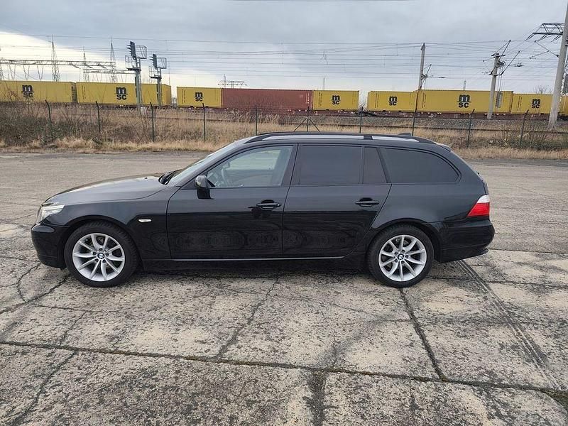 Gebraucht BMW 520 177 PS (130 kW) 2009 Schwarz Kombi