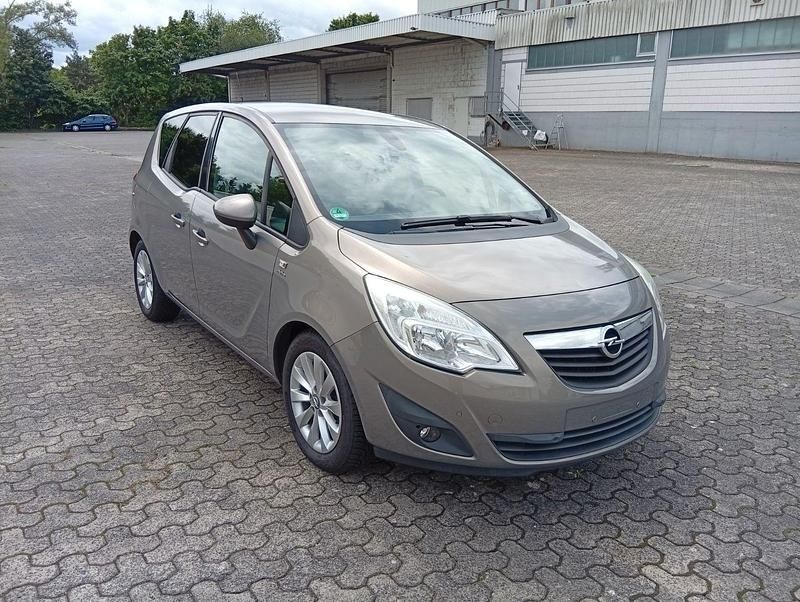 Gebraucht Opel Meriva Active 120 PS (88 kW) 2013 Grau Van / Kleinbus