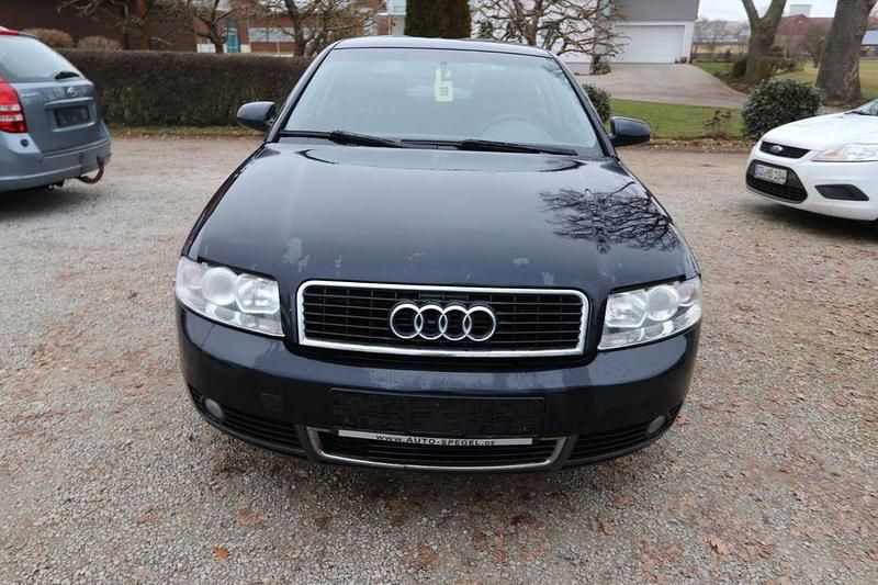 Second-hand Audi A4 101 CP (74 kW) 2002 Albastru Berlinǎ