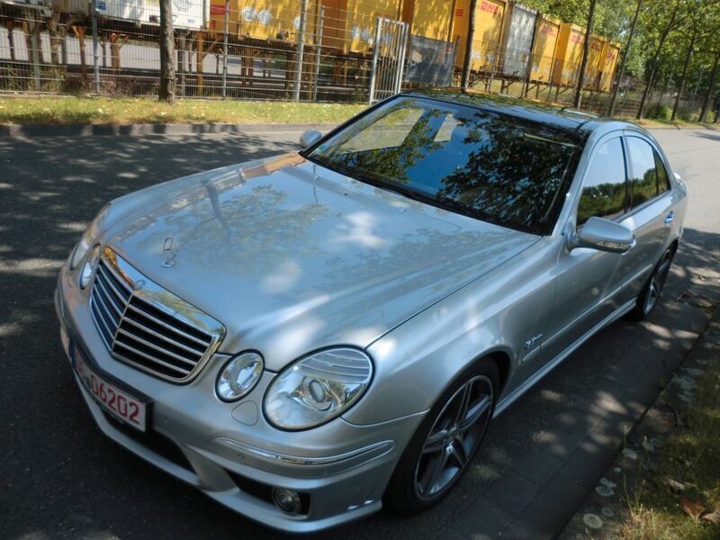 Silber Gebraucht 2007 Mercedes E63 AMG AMG Limousine | 19.999 € (Guter Preis) - Bild 1/4