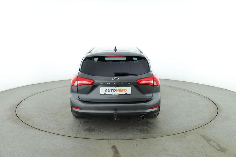 Gebraucht Ford Focus Titanium 150 PS (110 kW) 2018 Grau Kombi