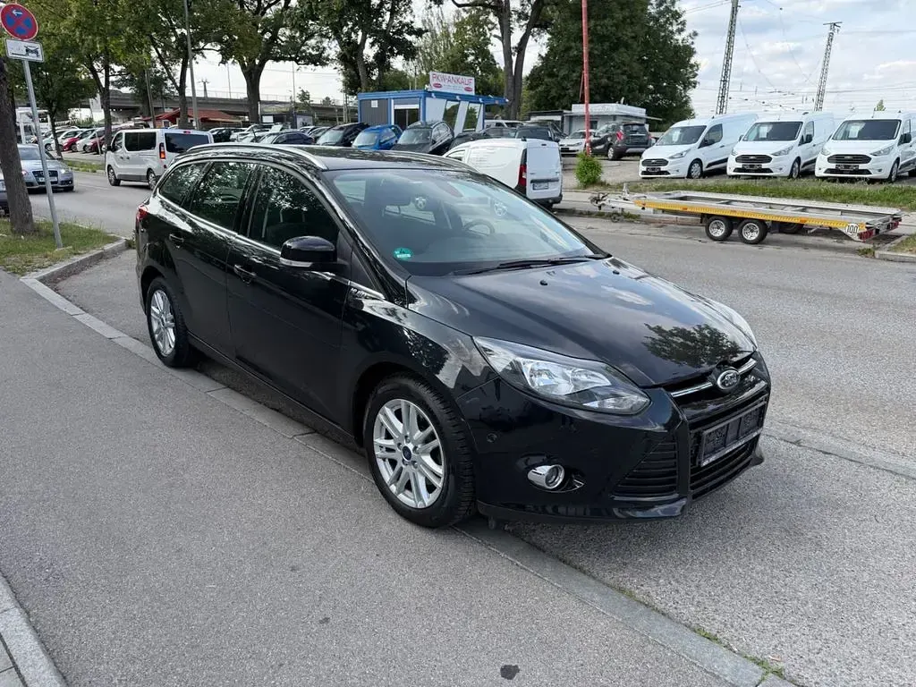 Gebraucht Ford Focus Titanium 150 PS (110 kW) 2013 Schwarz Limousine