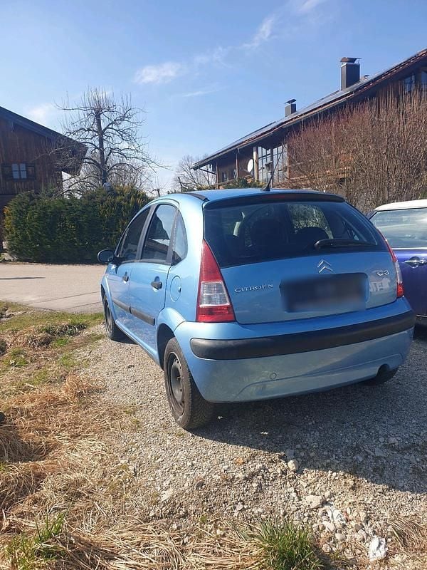 Second-hand Citroën C3 73 CP (53 kW) 2005 Albastru Hatchback