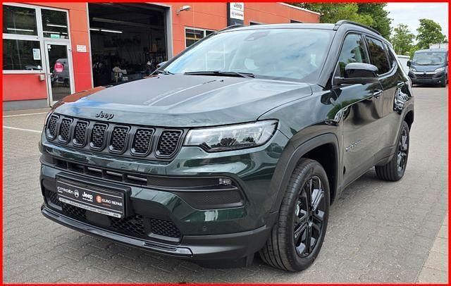 Grün Neu 2025 Jeep Compass North SUV | 36.950 € (Fairer Preis) - Bild 1/4