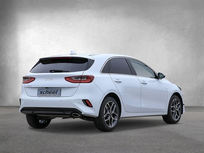 Neu Kia Ceed 140 PS (102 kW) 2025 Weiß Kleinwagen