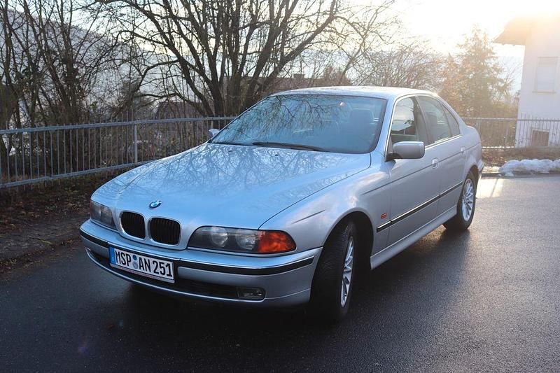 Gebraucht BMW 520 150 PS (110 kW) 1998 Silber Limousine