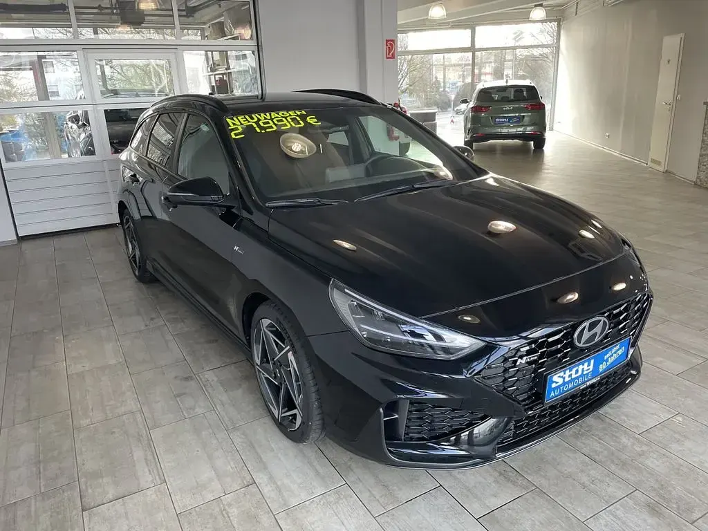 Neu Hyundai i30 N Line 150 PS (110 kW) 2026 Schwarz Kombi