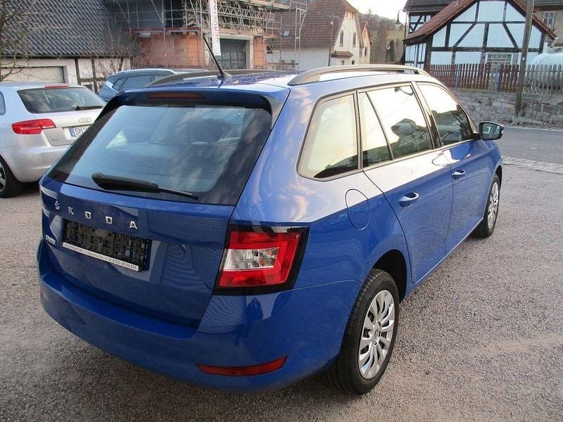 Gebraucht Skoda Fabia 95 PS (69 kW) 2020 Blau Kombi