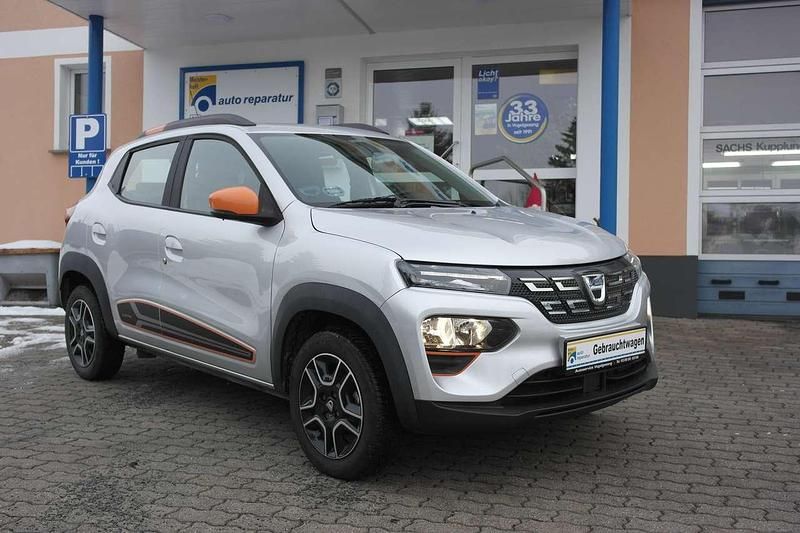Gebraucht Dacia Spring Comfort Plus 33 kW (45 PS) 2021 Diamantsilbergrau Kleinwagen