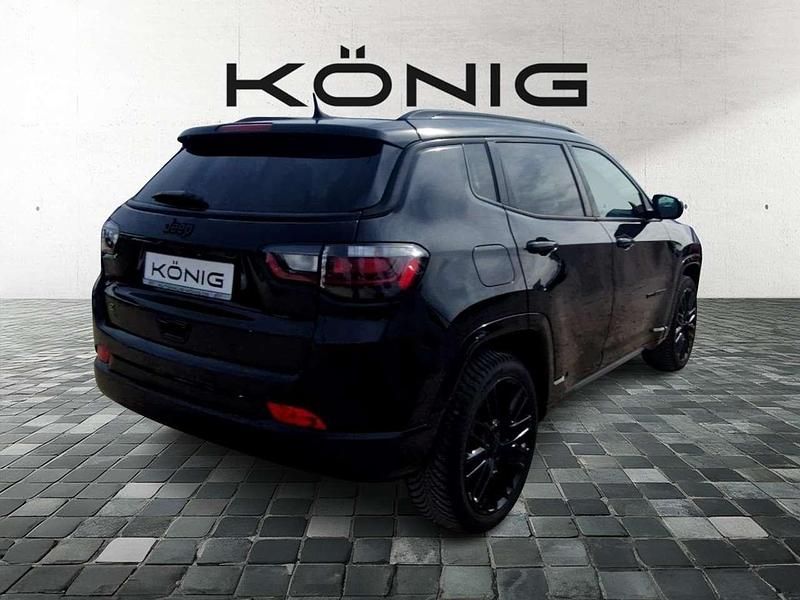 Gebraucht Jeep Compass Altitude 131 PS (96 kW) 2024 Schwarz SUV