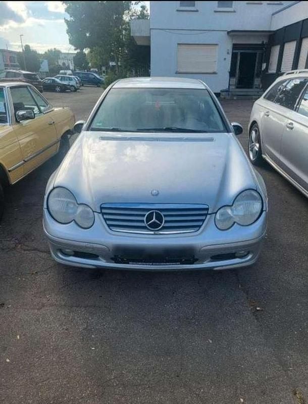 Second-hand Mercedes C200 163 CP (119 kW) 2002 Coupe