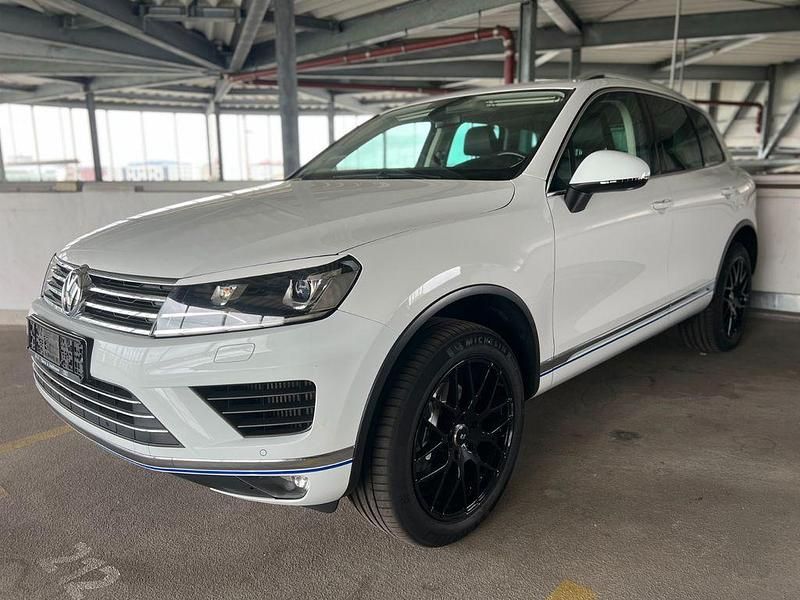 Weiß Gebraucht 2017 VW Touareg SUV | 24.900 € (Fairer Preis) - Bild 1/4