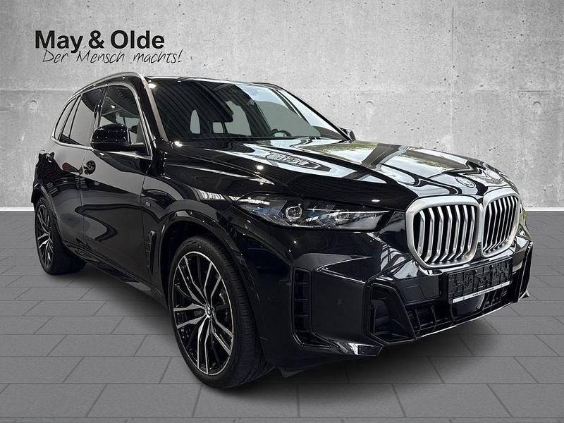 Neu BMW X5 Performance 489 PS (359 kW) 2025 Schwarz SUV