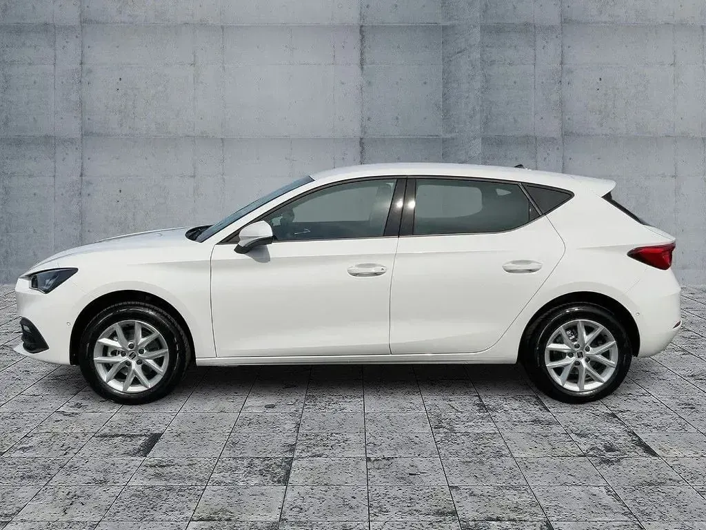 Gebraucht Seat Leon 150 PS (110 kW) 2026 Weiß Limousine