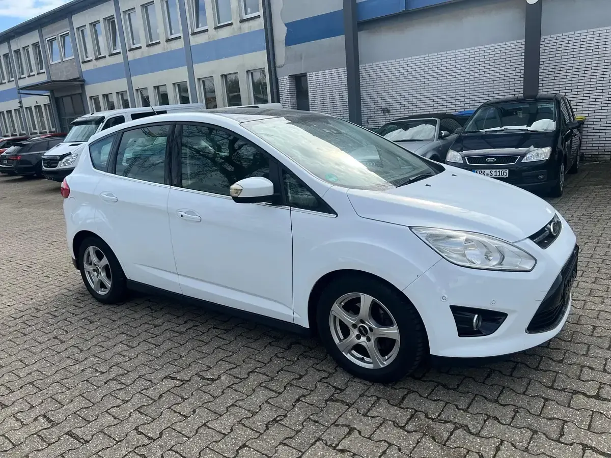 Używany Ford C-MAX Titanium 125 KM (91 kW) 2013 Biały Minivan