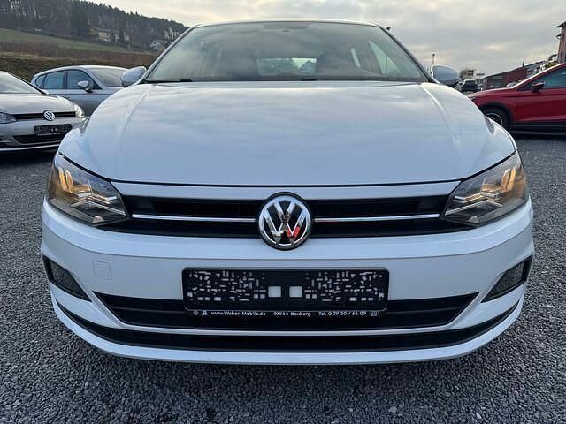 Gebraucht VW Polo Comfortline 65 PS (47 kW) 2019 Weiß Limousine