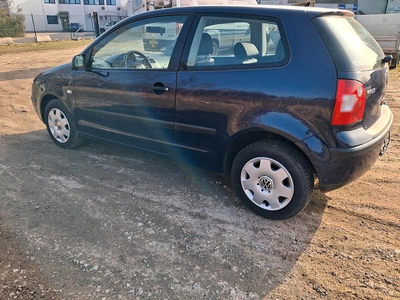 Gebraucht VW Polo 55 PS (40 kW) 2003 Blau Kleinwagen