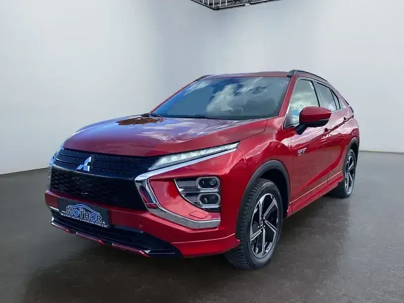 Gebraucht Mitsubishi Eclipse Cross Select 188 PS (138 kW) 2024 Dynamik rot (metallic) SUV