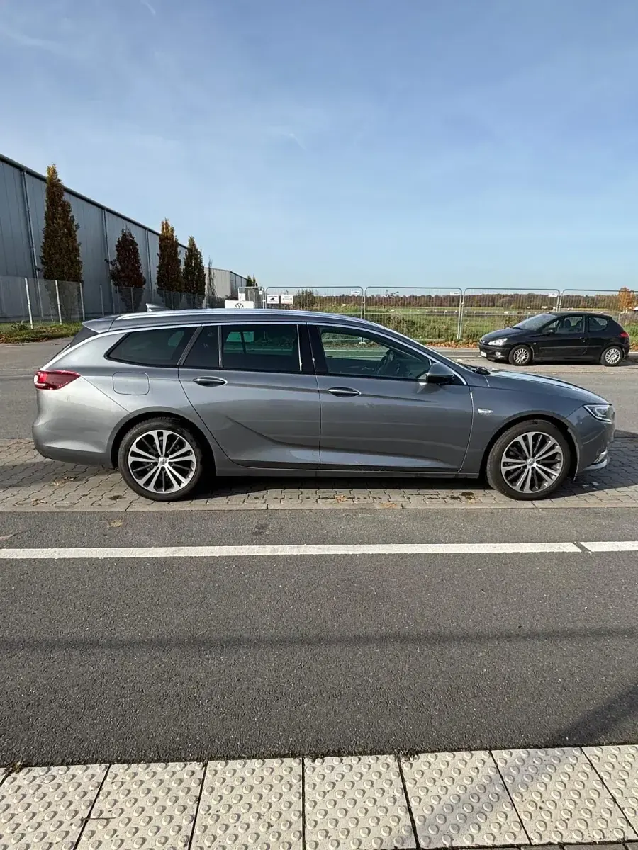 Usata Opel Insignia Exklusiv 165 CV (121 kW) 2019 Grigio Station wagon