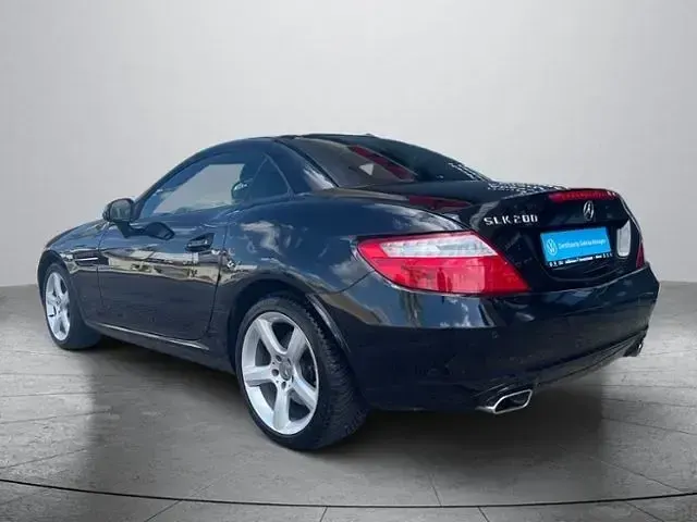 Gebraucht Mercedes SLK200 184 PS (135 kW) 2011 Schwarz Cabrio