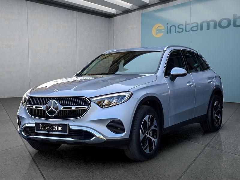 Silber Gebraucht 2024 Mercedes GLC300e SUV | 56.099 € (Fairer Preis) - Bild 1/4