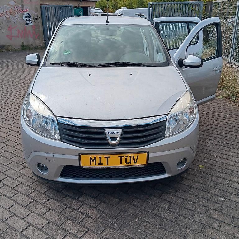 Gebraucht 2009 Dacia Sandero Lauréate Kleinwagen | 1.000 € (Superpreis) - Bild 1/4