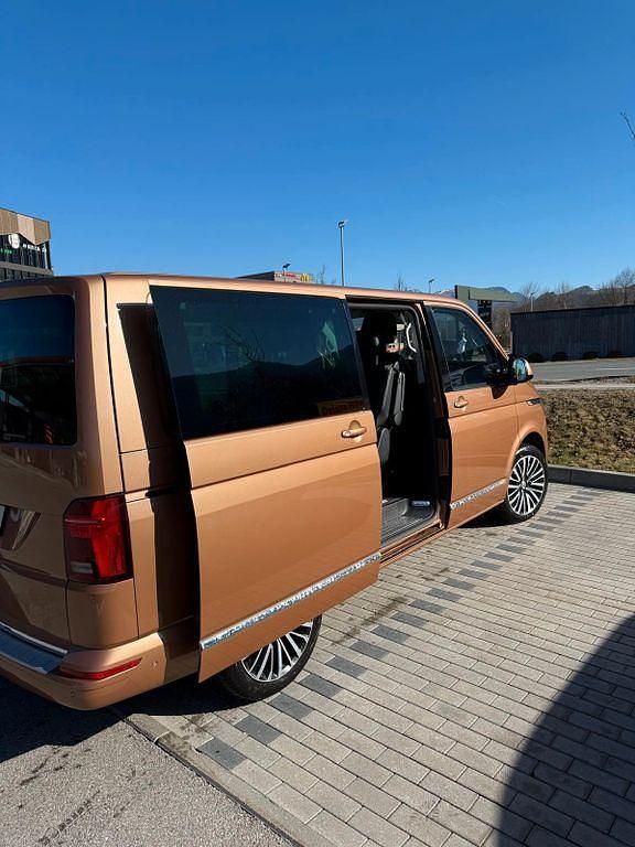 Gebraucht VW Multivan 199 PS (146 kW) 2021 Braun Van