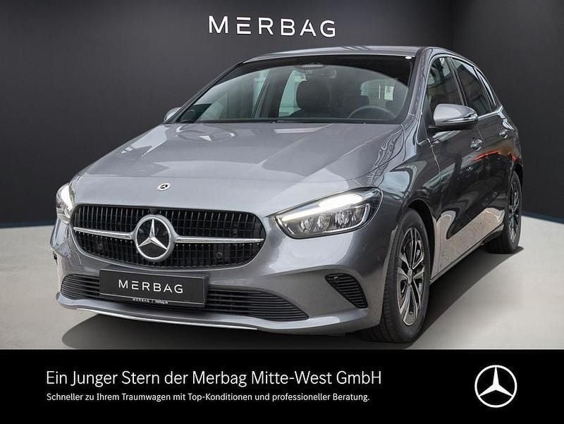 Lack mountaingrau Gebraucht 2024 Mercedes B180 Progressive Van / Kleinbus | 31.430 € (Guter Preis) - Bild 1/4