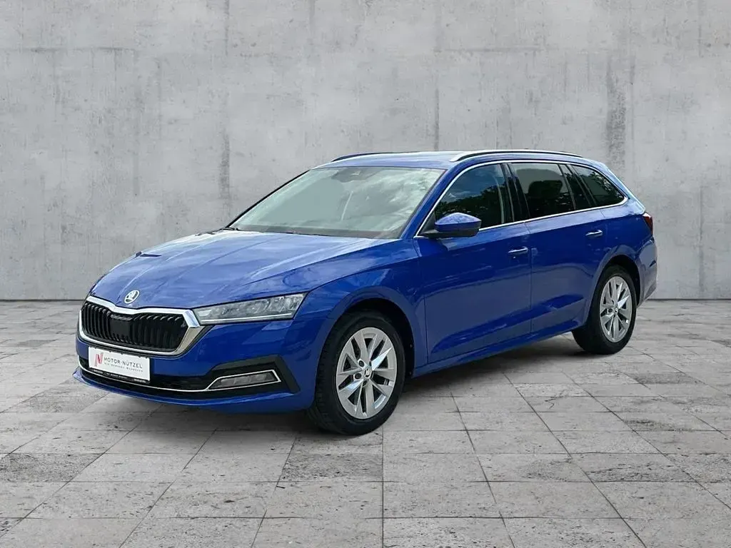 Gebraucht Skoda Octavia 204 PS (150 kW) 2022 Energyblau Kombi